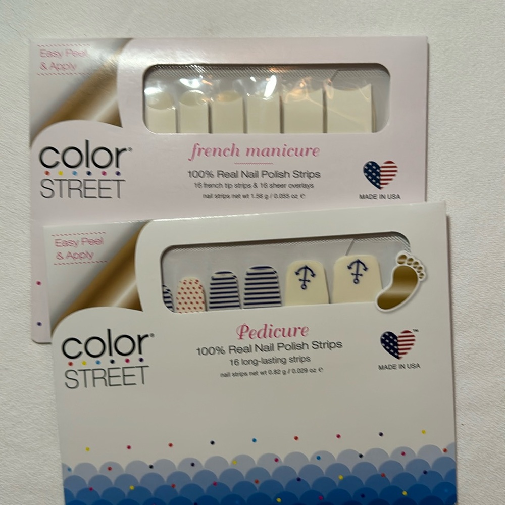 French manicure Meet Me in Paris Color Street
And Ship Ship Hooray Pedicure